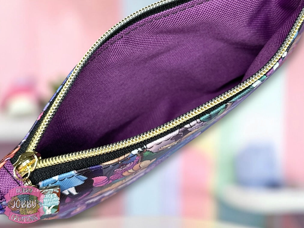 Wristlet Bag (Wonderful Land)