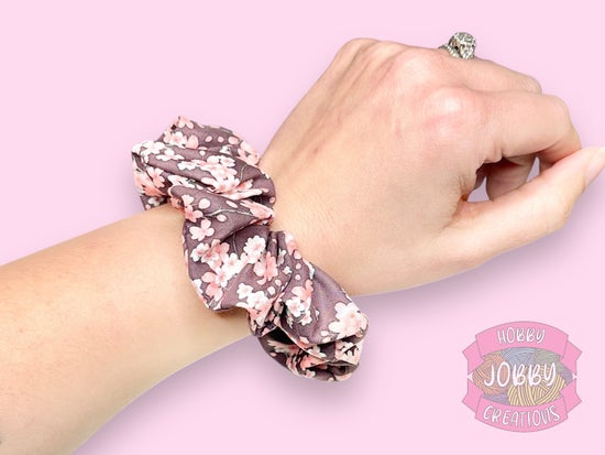 Scrunchie (Purple Sakura)
