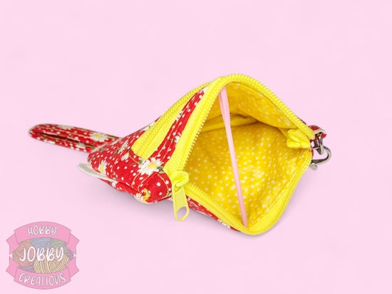 Hyalite Wristlet (Red w/ Floral)