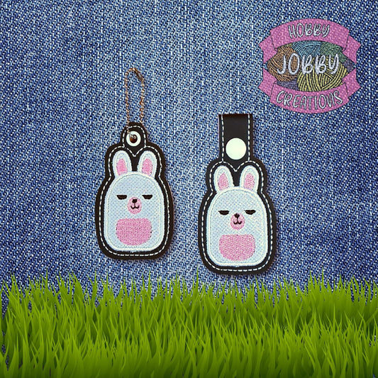 Squish Llama Cool Eyes Applique Snap Tab / Eyelet Digital Embroidery Design