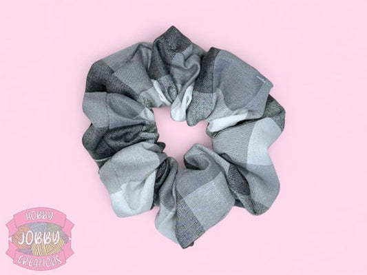 Scrunchie (Gray Plaid)