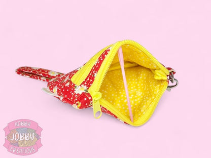 Hyalite Wristlet (Red w/ Floral)