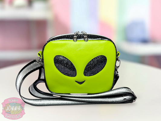 Daycation Bag (Alien)