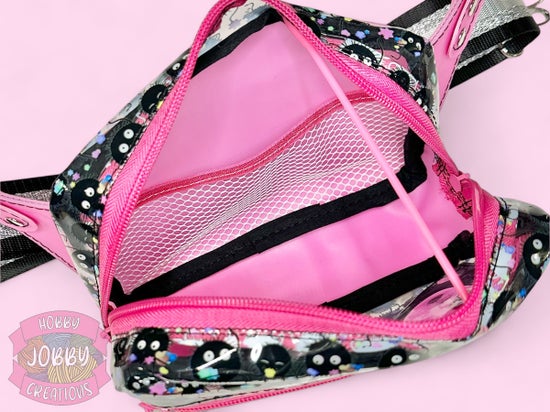 Rayna Sling Bag (Clear Sooty Friends)