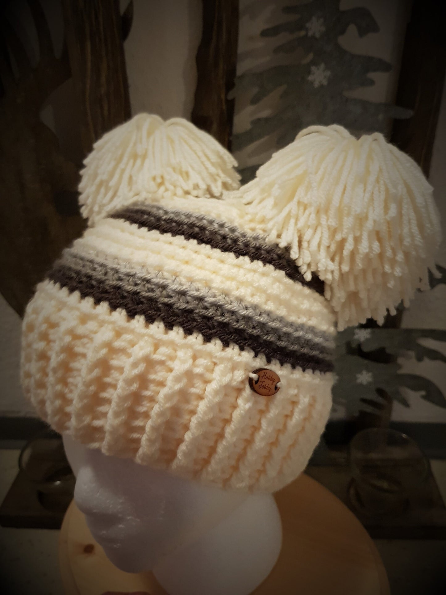 Adult Double-Pom Beanie (American English)